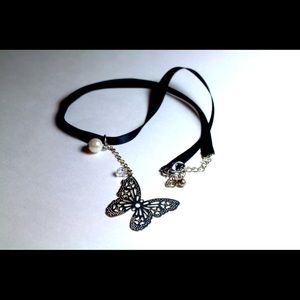 Butterfly Choker